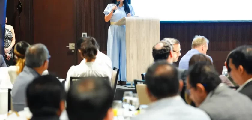 Denisse Miralles, MEF