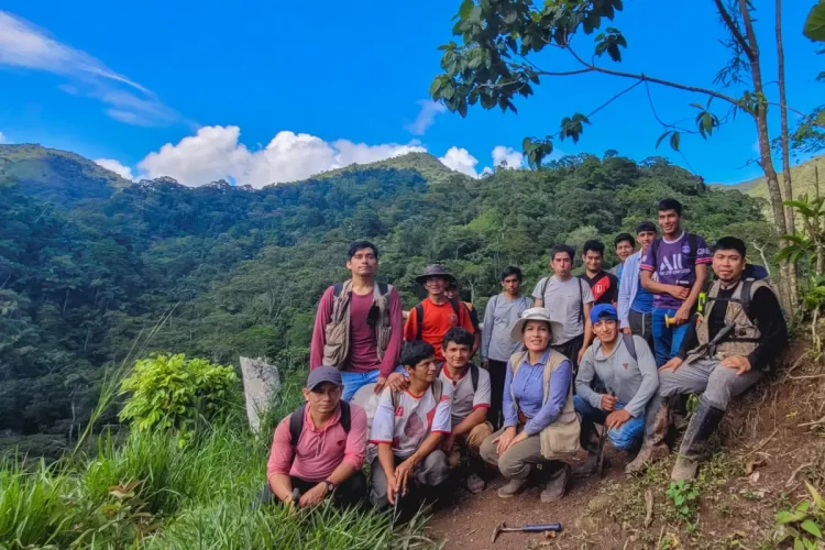 Hannan Metals equipo de exploración