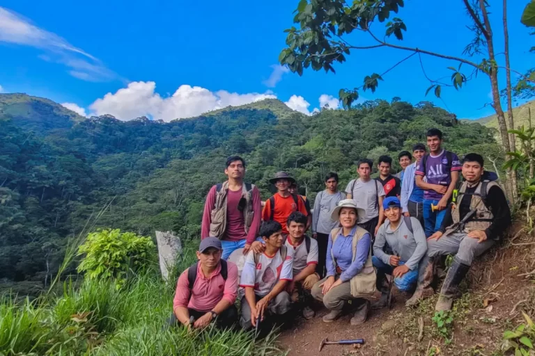 Hannan Metals equipo de exploración