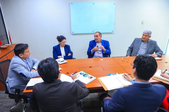 MINEM y Upland Oil & Gas sostienen reunión por el Lote 8