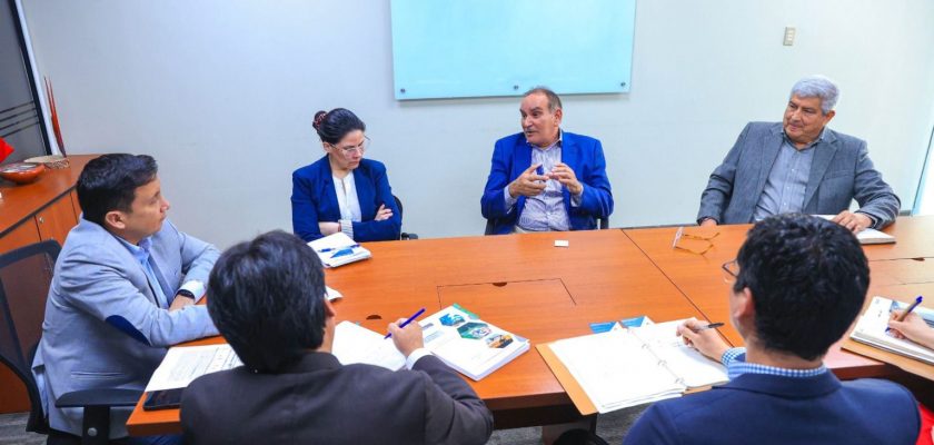 MINEM y Upland Oil & Gas