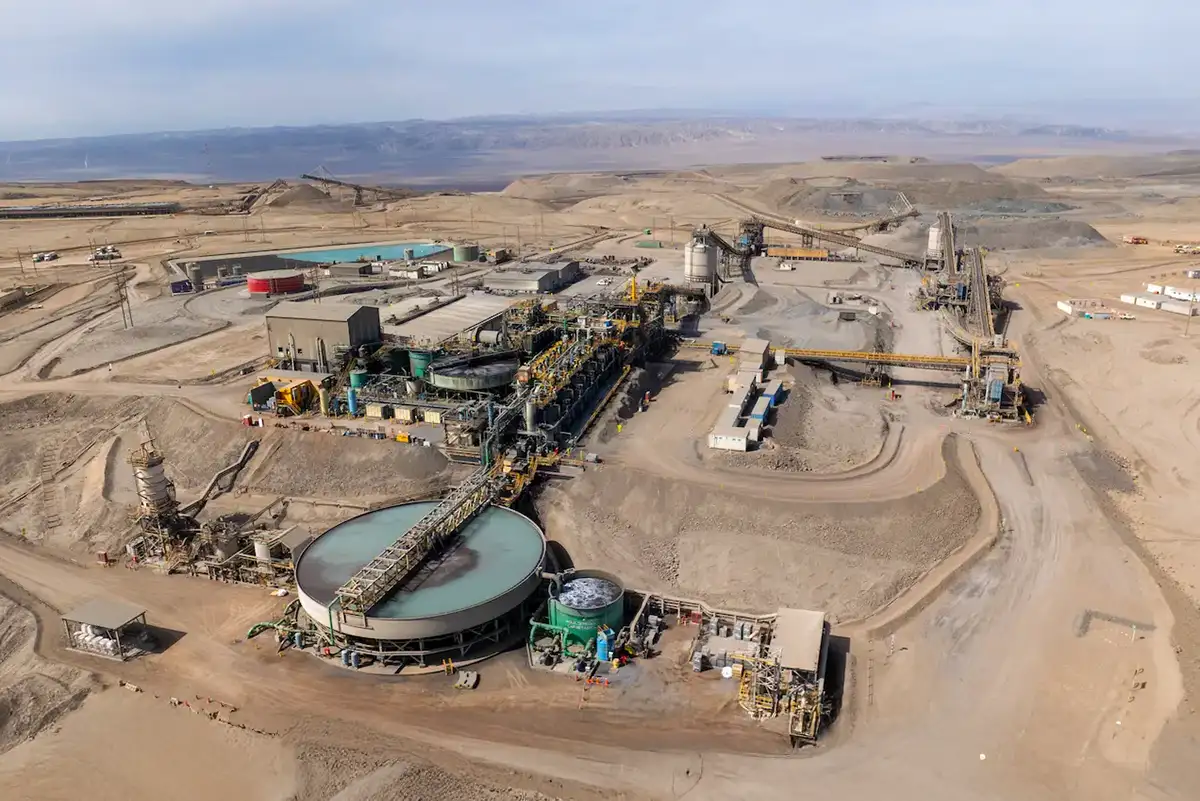 Fitch otorga calificación BBB- a Marcobre y respalda emisión de bonos