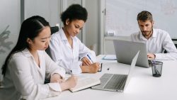 Convocan a jóvenes investigadores a participar en el Premio UNESCO/Juan Bosch 2026