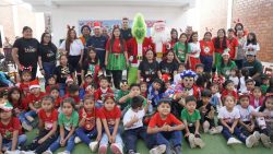 Más de 1,600 niños de Lima, Chimbote y Arequipa reciben juguetes y alimentos gracias a voluntarios de SIDERPERU