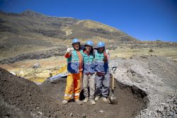 Sierra Azul impulsará obras de siembra y cosecha de agua en regiones altoandinas