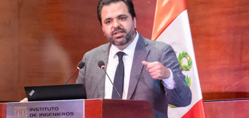 Felipe Valencia-Dongo