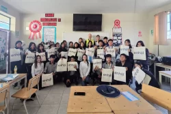 Grupo Enhol apuesta por el futuro educativo de jóvenes de San Camilo con programa de becas