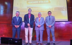 IIMP rindió homenaje a asociados vitalicios y profesionales con destacada trayectoria durante el Jueves Minero