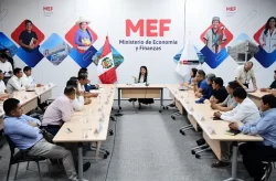 MEF y municipalidades acuerdan destrabar más de 12,500 obras paralizadas