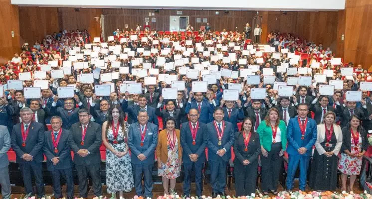 egresados UNI se incorporan al CIP Lima