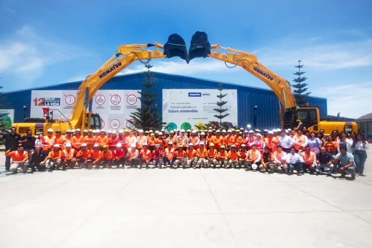 Komatsu-Mitsui celebra 30 años generando valor para el país