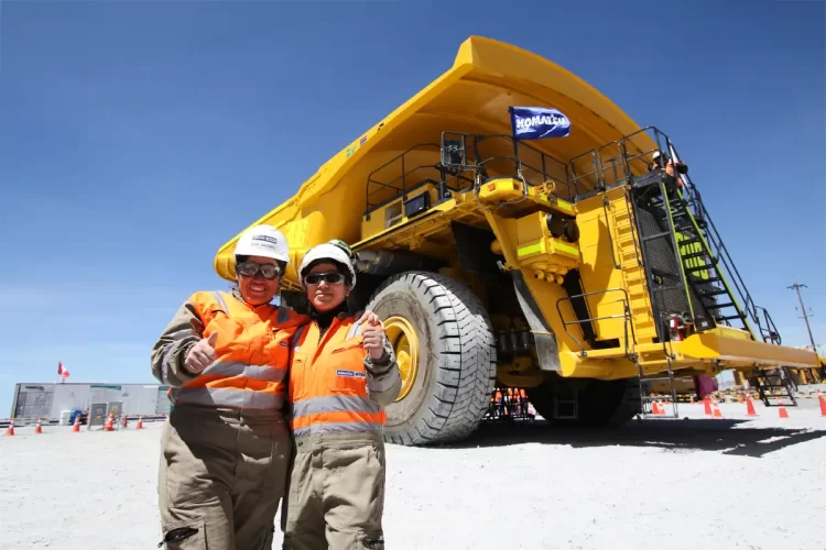 Komatsu-Mitsui impulsa el cierre de brechas de género en la industria de maquinaria pesada