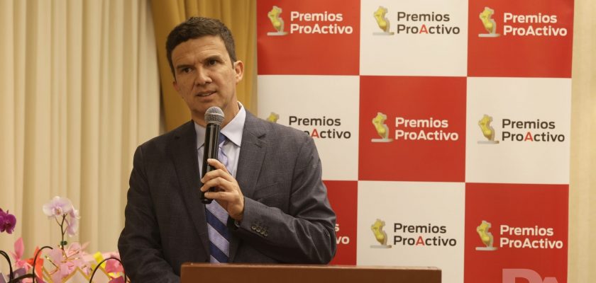 Miguel Incháustegui, Premios ProActivo