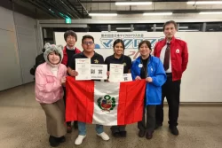 Equipo trujillano de robótica gana dos premios en prestigiosa competencia mundial en Japón