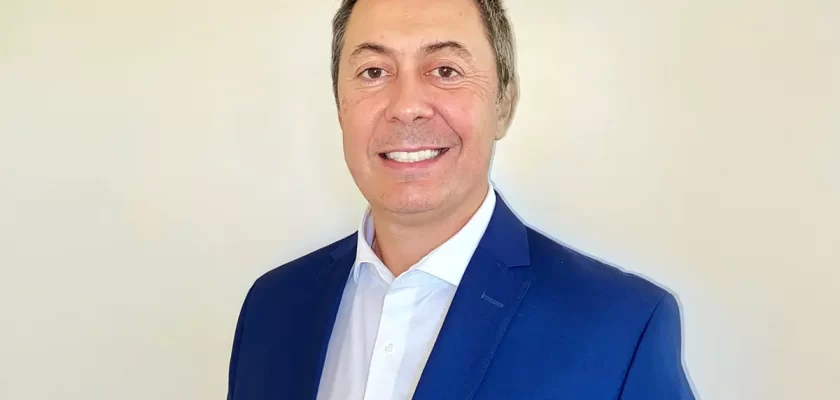 Schneider Electric, César de Armero Dubois