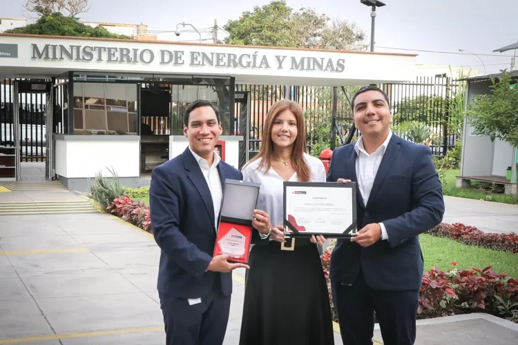 Volcan Compañía Minera es reconocida por el MINEM por impulsar la participación femenina en la minería