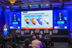 Arequipa, Ica y Puno lideran el potencial de energía solar con más de 937,000 MW