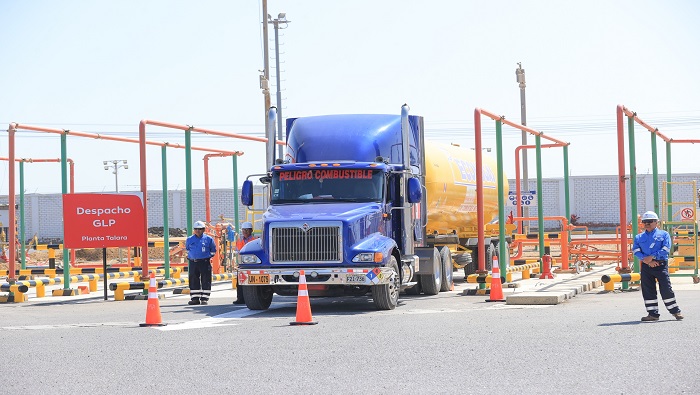 abastecimiento de combustible