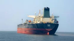 Goldman Sachs prevé petróleo Brent sobre US$100 si Ormuz sigue cerrado otro mes