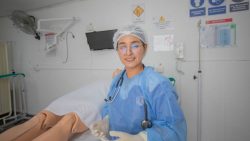 Técnicos en Minería, Metalurgia y Petróleo y médicos son los jóvenes mejor pagados en el país