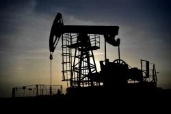 El petróleo brent sube 8,52 % y cierra en 92,69 dólares ante el caos en Medio Oriente