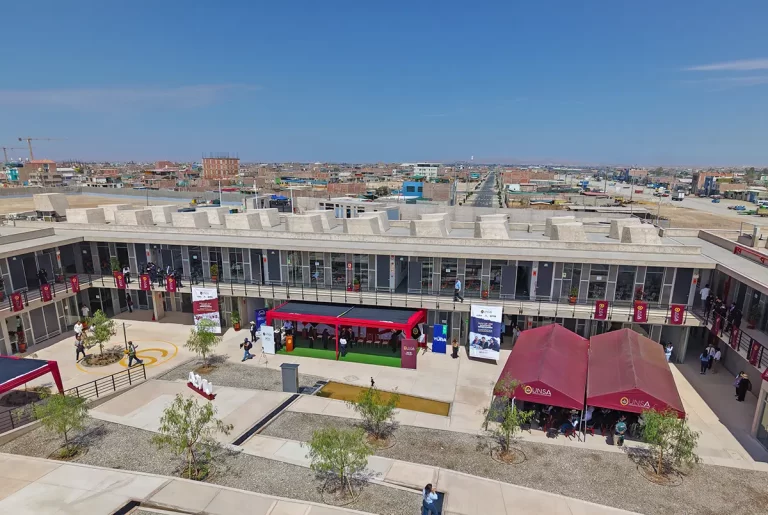 Grupo Gloria y Cerro Verde inauguran sede universitaria en Majes