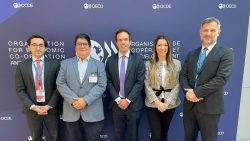 Perú fortalece alianza con la OCDE para optimizar la gestión pública y la toma de decisiones