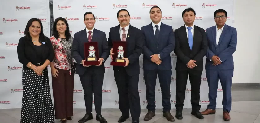 Volcan Compañía Minera recibe Premio Yanapay