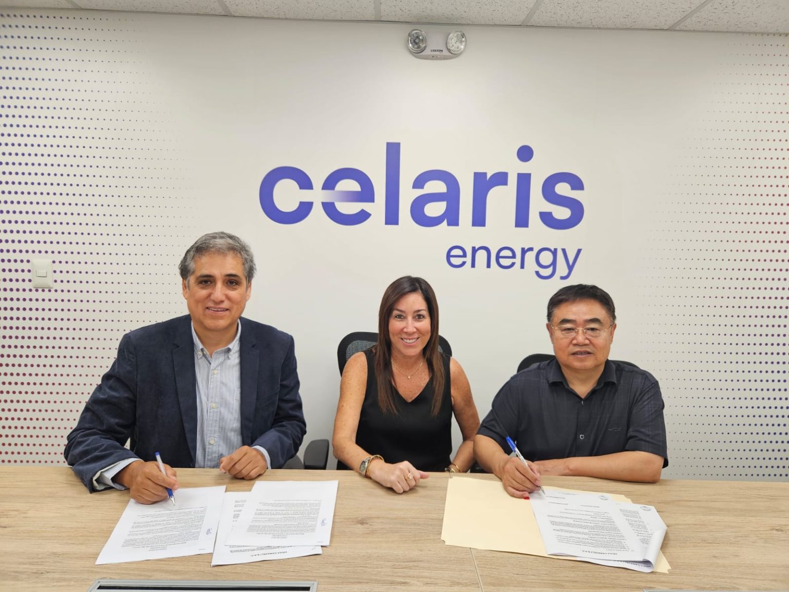 Celaris Energy y Jinzhao Mining impulsan conexión eléctrica para megaproyecto Pampa del Pongo