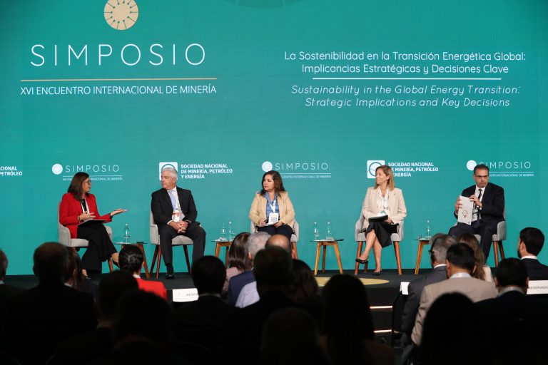 Sector minero evalúa acciones para acelerar inversiones sostenibles