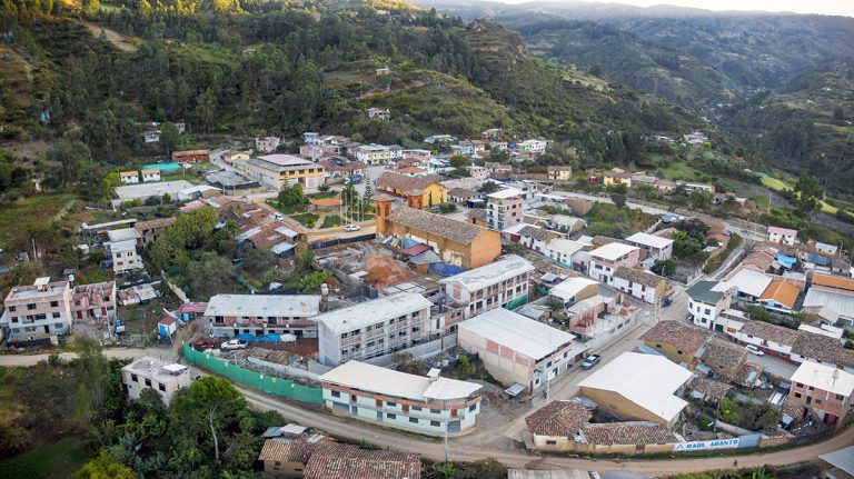 Pan American Silver Shahuindo construye colegio en Araqueda.jpg