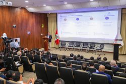 MINEM actualiza el Plan Nacional de Electrificación Rural con enfoque tecnológico y territorial
