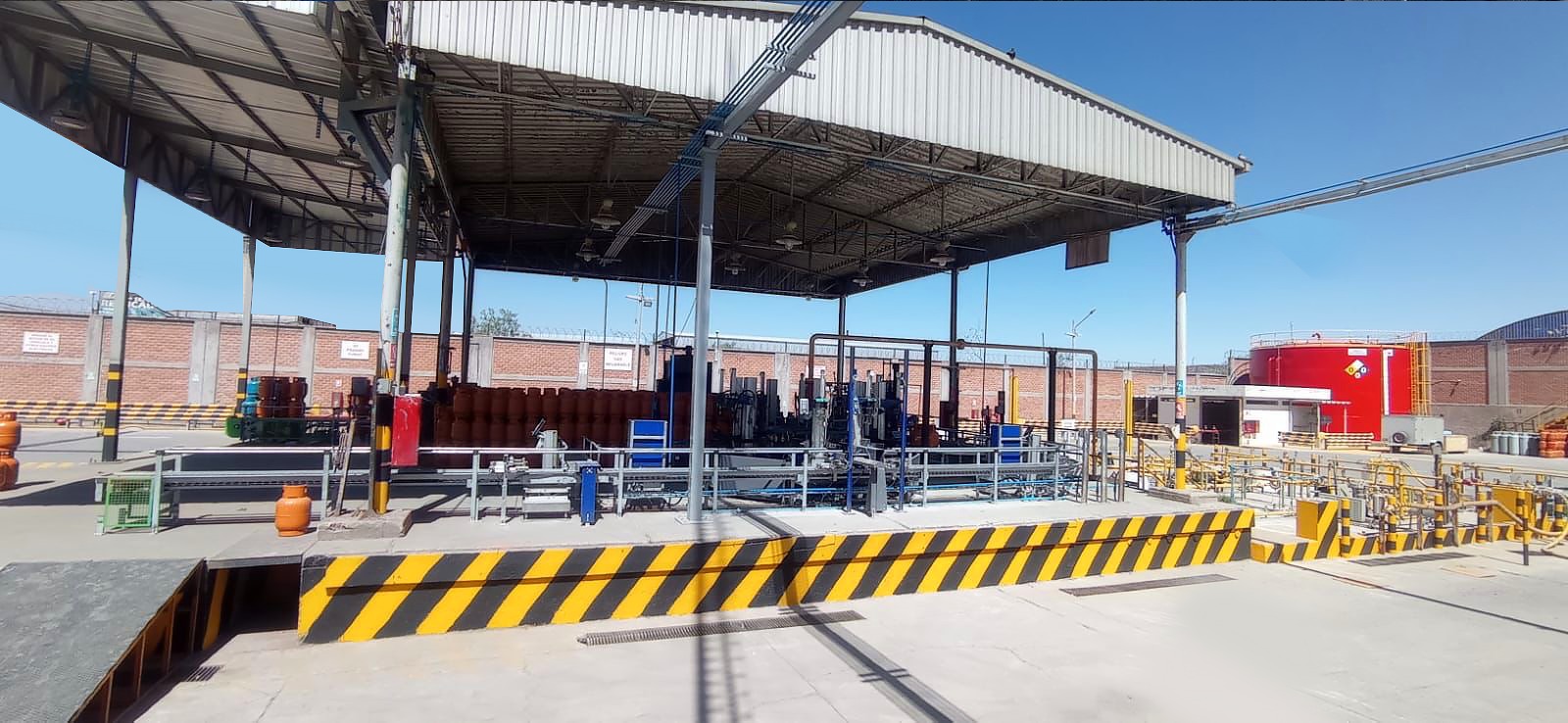 Primaxgas moderniza planta de Arequipa con tecnología europea y aumenta en 30 % su capacidad de envasado de GLP