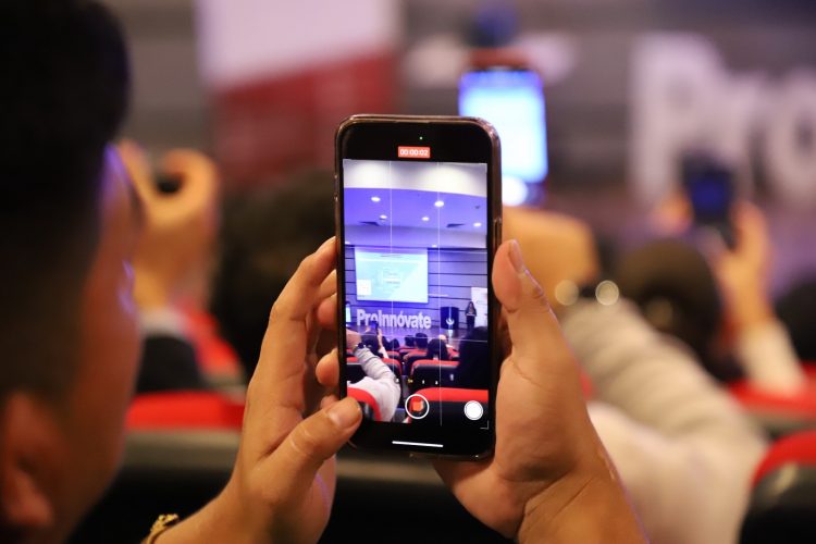Ruta ProInnóvaTECH presenta proyectos de innovación y sostenibilidad en la UNMSM