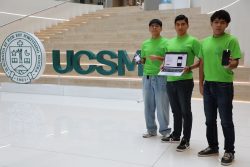 UCSM: Startup transforma smartphones en microscopios clínicos que detectan enfermedades en pocos minutos