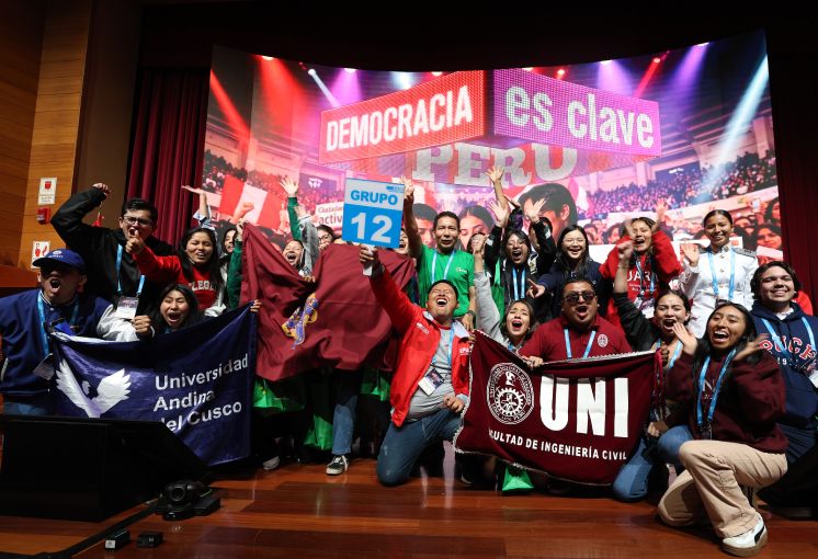 UNI destacó en el CADE Universitario 2026 y obtuvo primer puesto en desafío nacional de innovación