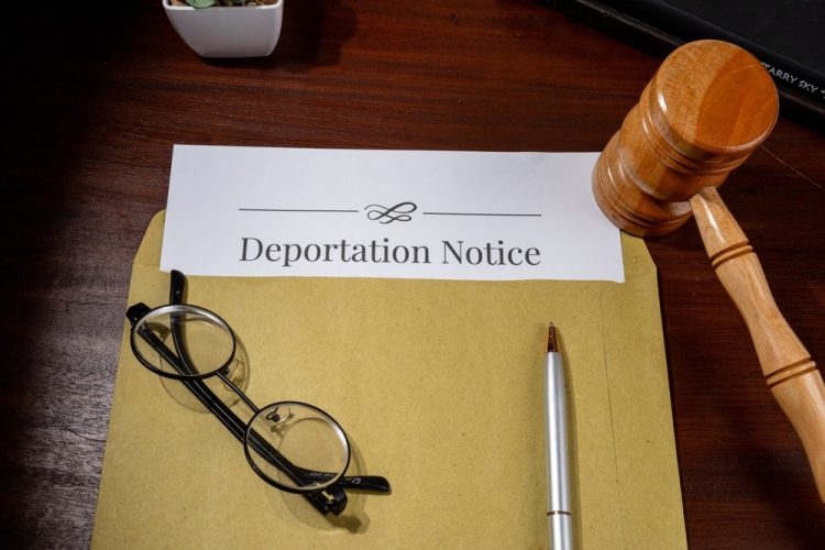 abogado de deportación