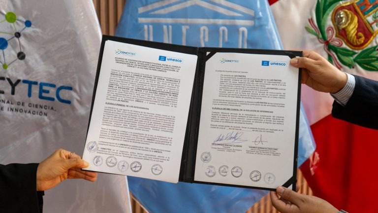 CONCYTEC y UNESCO Perú