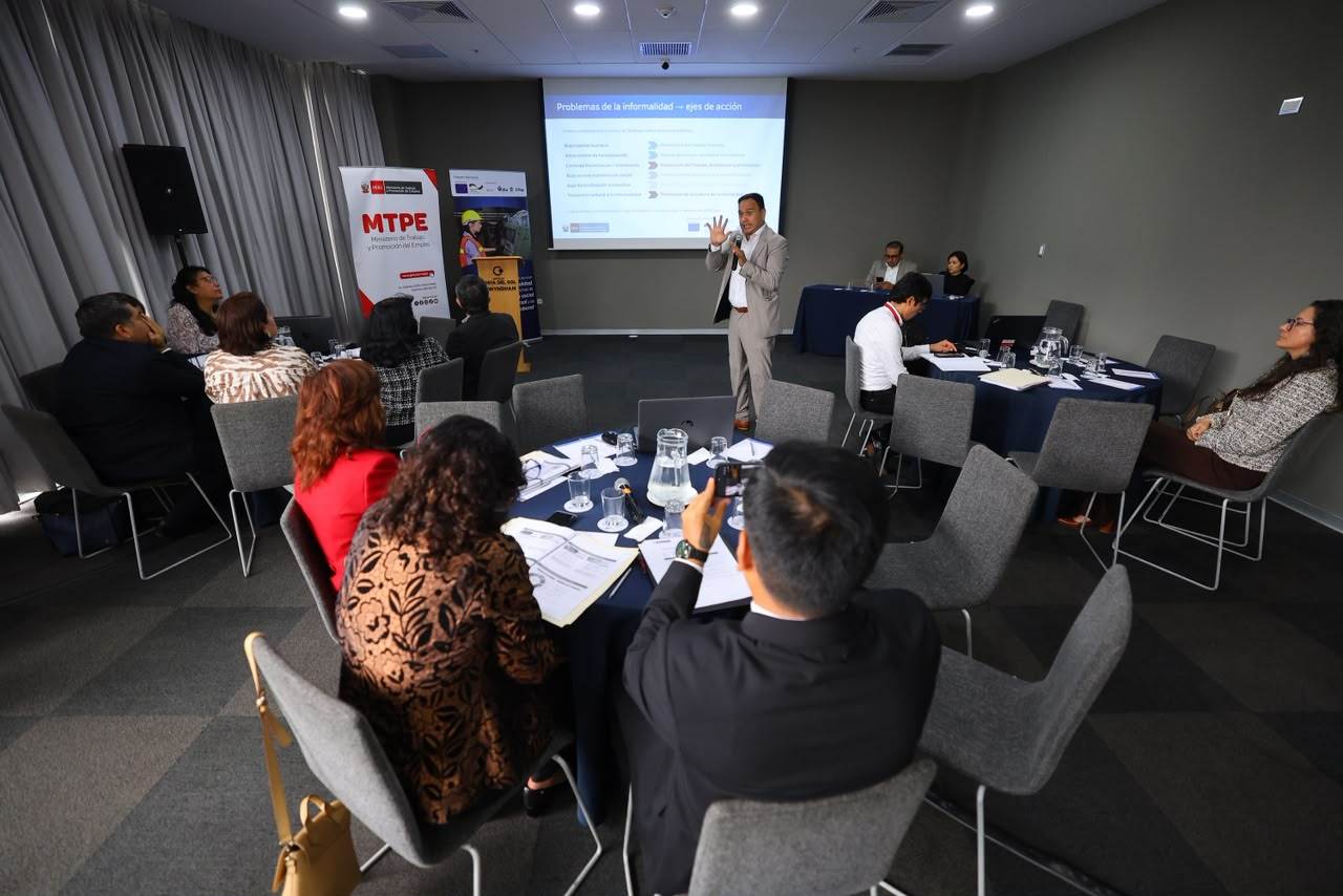 MTPE presenta ruta para elaborar Plan Multisectorial de la Estrategia Nacional para la Formalización Laboral a cinco regiones