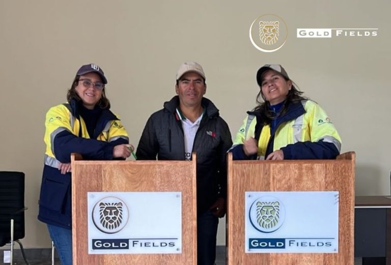 Gold Fields casas comunales en Hualgayoc