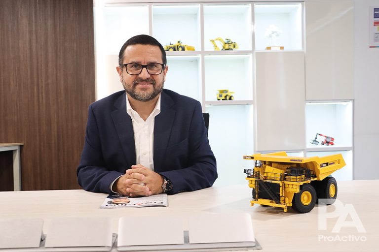 Julio Molina, Komatsu-Mitsui (KMMP)