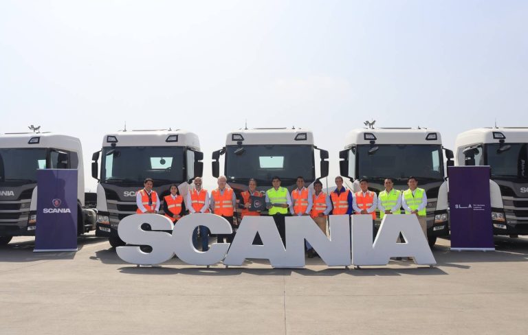 Scania entrega cinco tractos a SLA
