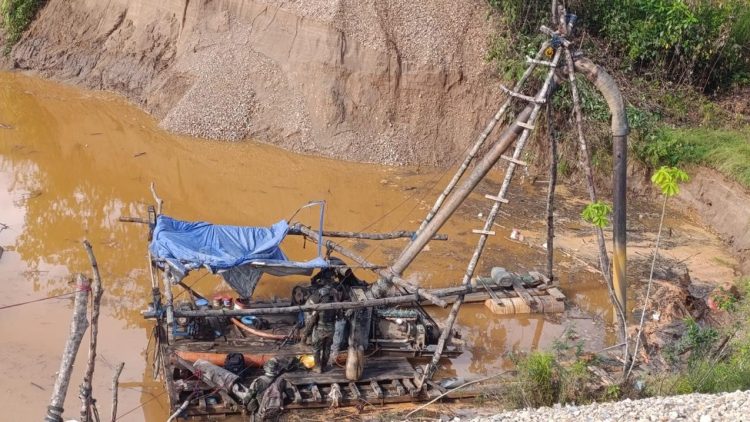 operativo contra la minería ilegal en Madre de Dios