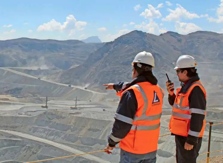 Chinalco expande sus operaciones en Perú con la adquisición del proyecto cuprífero Los Calatos