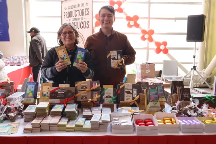 Compañía Minera Antamina realiza Feria de Productos Locales