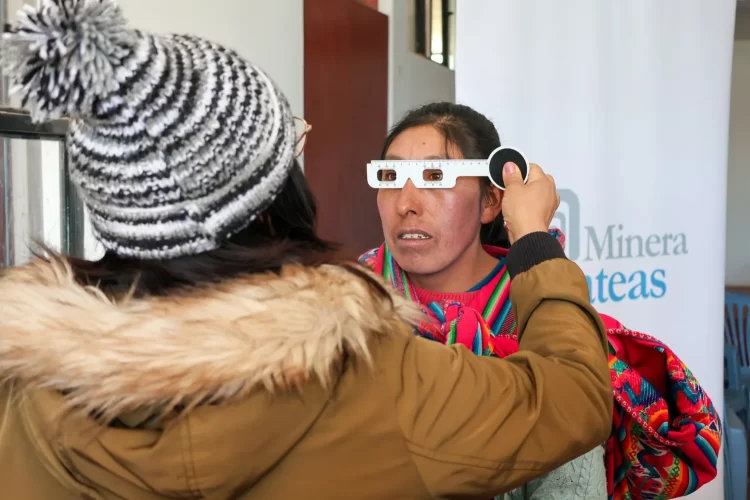 Minera Bateas campaña oftalmológica