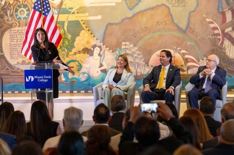 Cobre de Arequipa protagoniza moneda conmemorativa por los 200 años de relaciones diplomáticas entre Perú y Estados Unidos