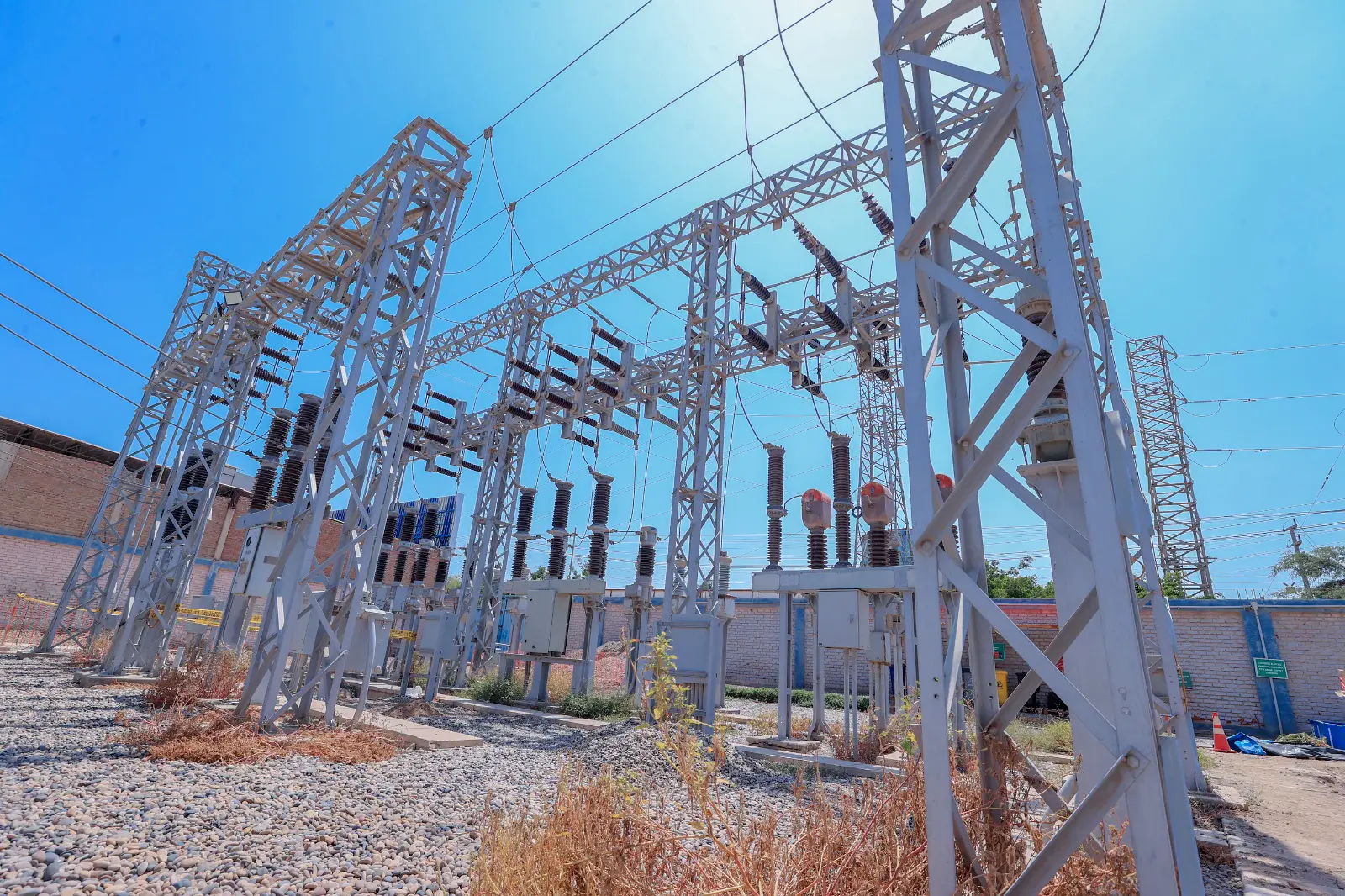 MINEM impulsa inversiones por más de US$ 529 millones para fortalecer la generación y transmisión eléctrica