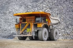 Antamina elige a Caterpillar y Ferreyros para expansión de flota de camiones ultraclass de 400 toneladas