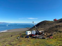 Groenlandia sancionaría a empresa norteamericana tras desembarco de equipos sin autorización para explorar hidrocarburos